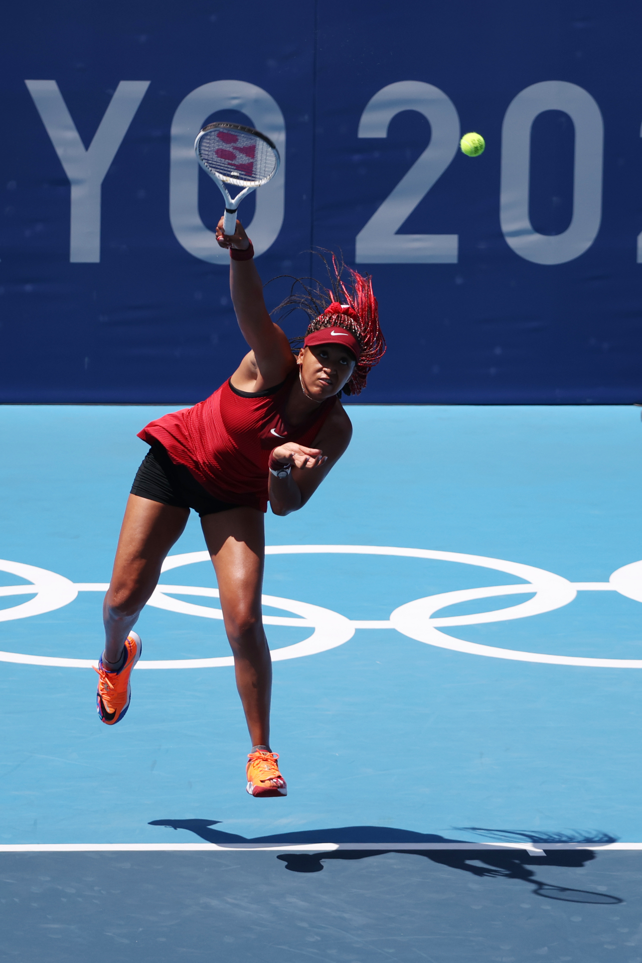 通过数字媒 通过数字媒