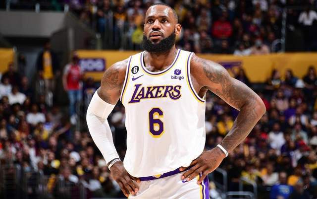 人群在手机 人群在手机