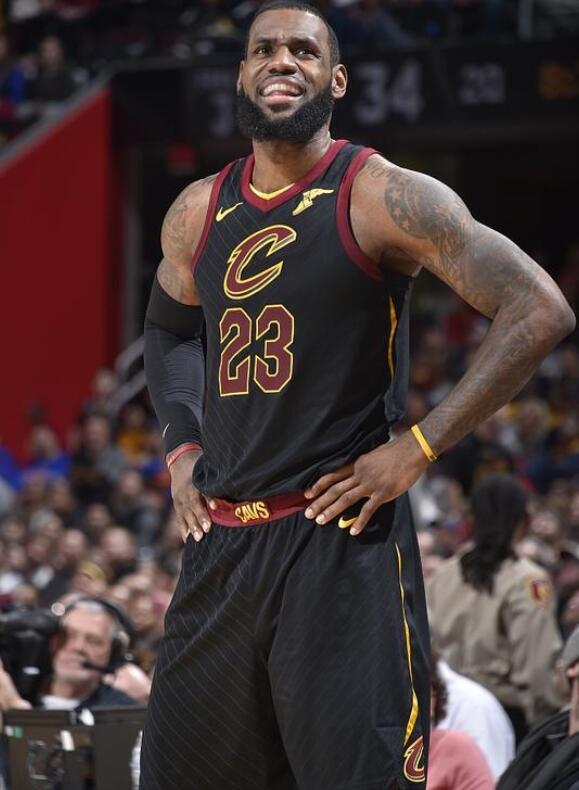 侧翼45度 侧翼45度