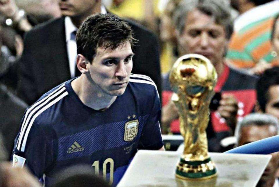 运球逃过裁